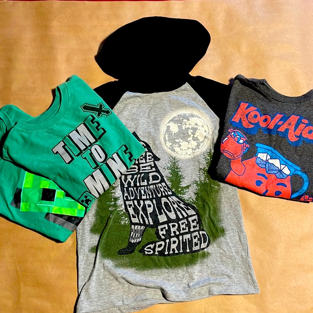 Boys shirt bundle sizes vary 6/7-8/10